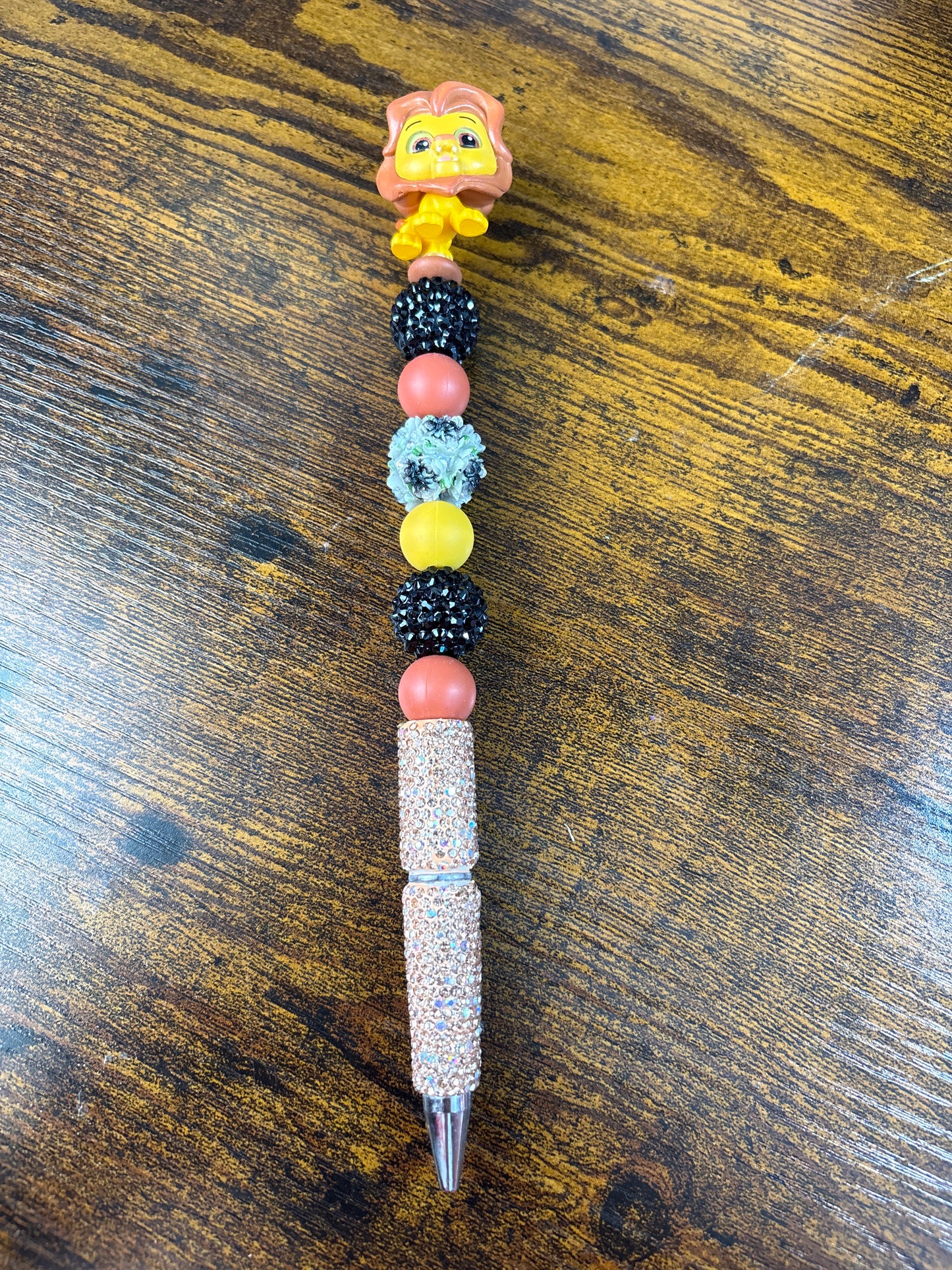 Lion Pen